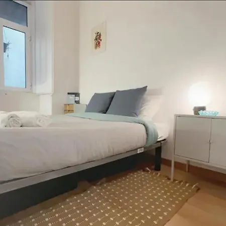 Apartamento Vintage Terrace With Terrace By Homeful Homes