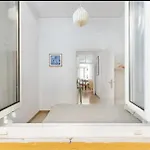 شقة Vintage Terrace With Terrace By Homeful Homes *